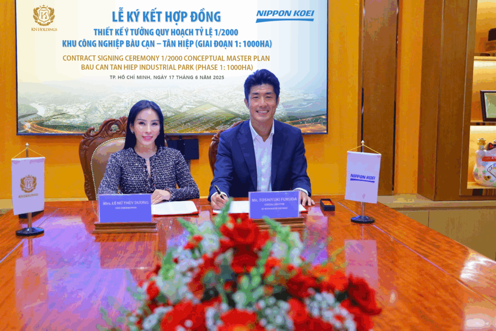 KN HOLDINGS ĐƯỢC VINH DANH “NHÀ PHÁT TRIỂN BẤT ĐỘNG SẢN CÔNG NGHIỆP CÓ CHIẾN LƯỢC CHUYỂN ĐỔI XANH TIÊU BIỂU 2025” 2 anh 1 8