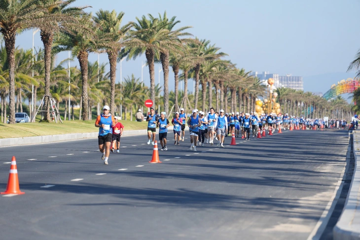 Cara Run 2026: Gần 1.000 người sải bước bên biển, lan tỏa lối sống xanh tại Cam Ranh 5 photo 1774684246996 17746842470951283139028